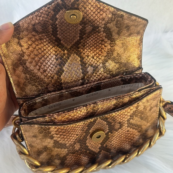 New GUESS Retour python print micro handbag - Picture 9 of 10